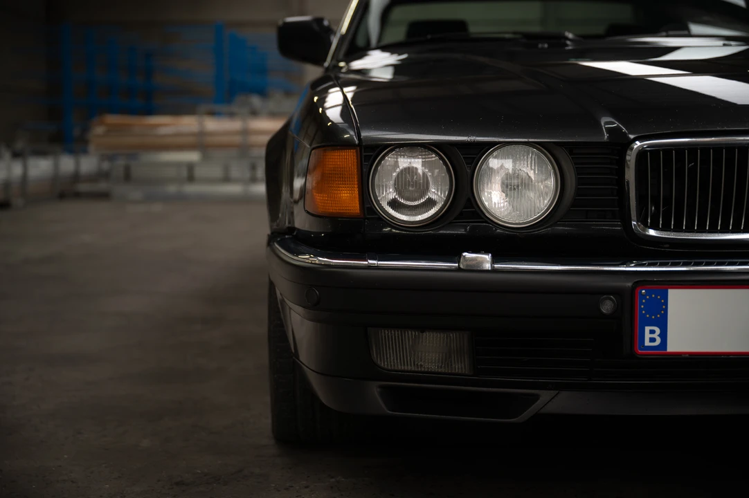1994 BMW E32 7 Series - Image 17 of 31
