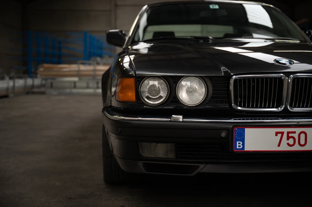 1994 BMW E32 7 Series - Image 15 of 31