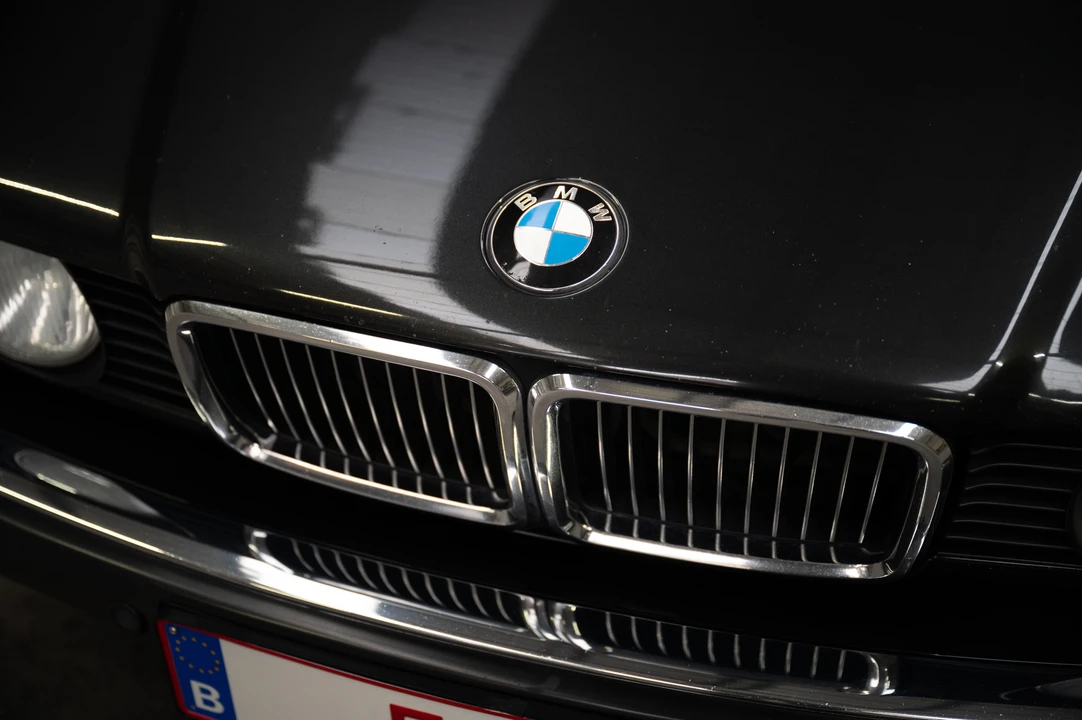 1994 BMW E32 7 Series - Image 22 of 31