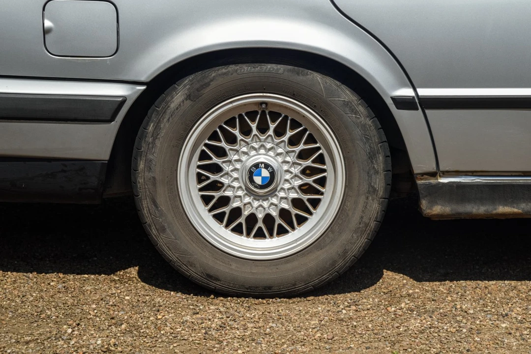 1994 BMW E34 5 Series - Image 18 of 30