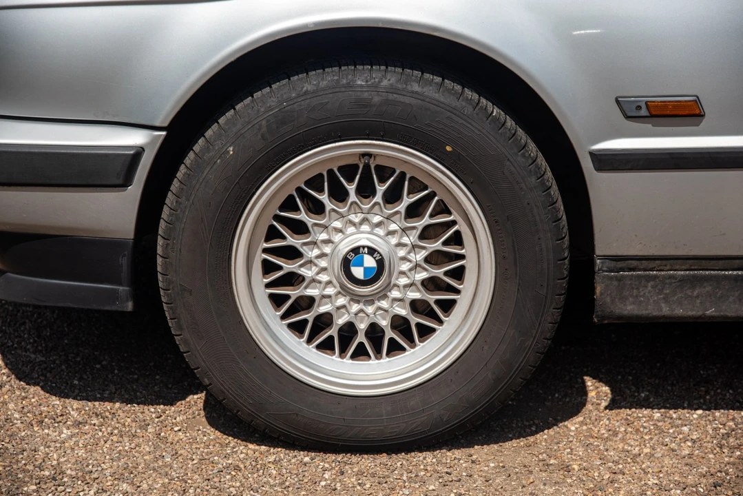 1994 BMW E34 5 Series - Image 19 of 30