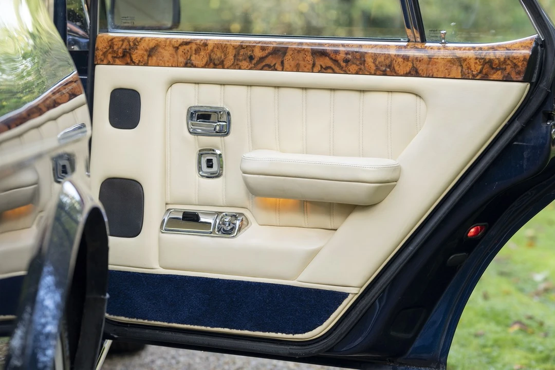 1994 Bentley Brooklands - Image 8 of 30