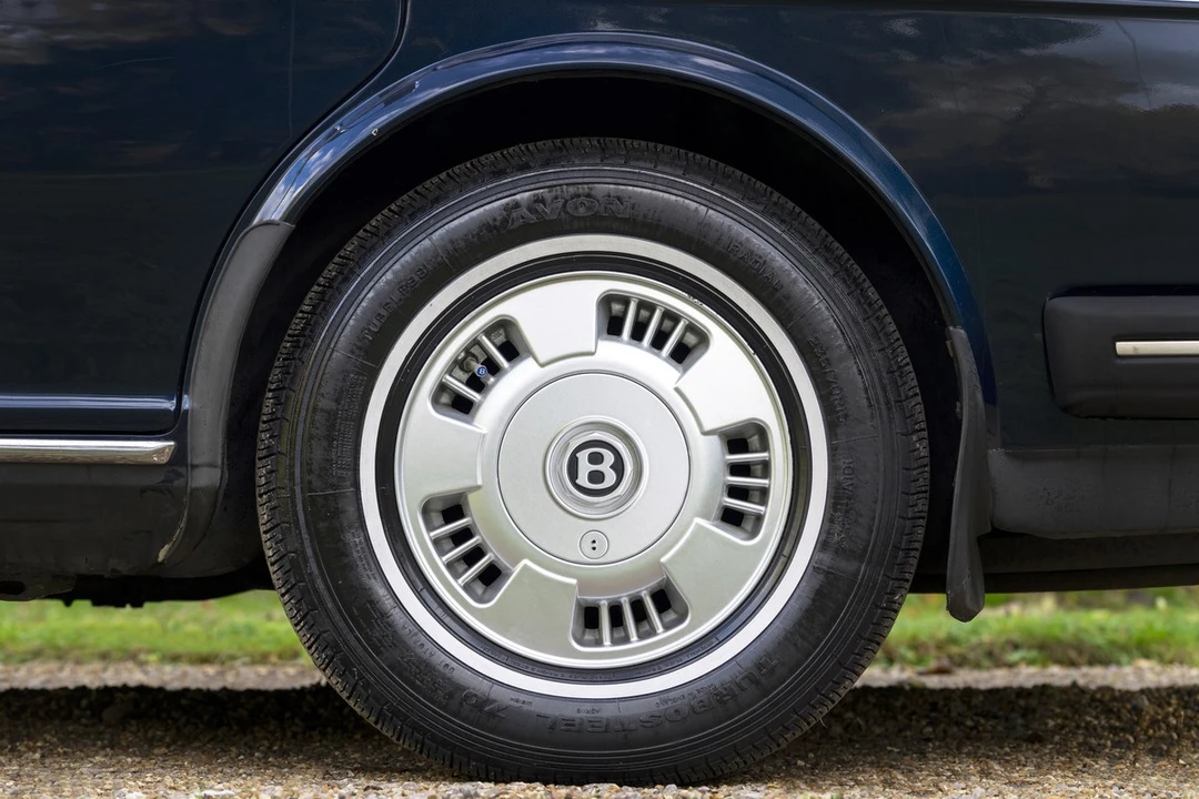 1994 Bentley Brooklands - Image 25 of 30