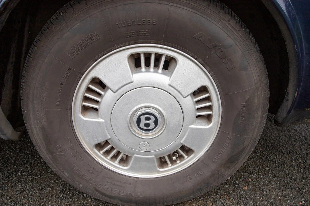 1994 Bentley Brooklands - Image 17 of 30