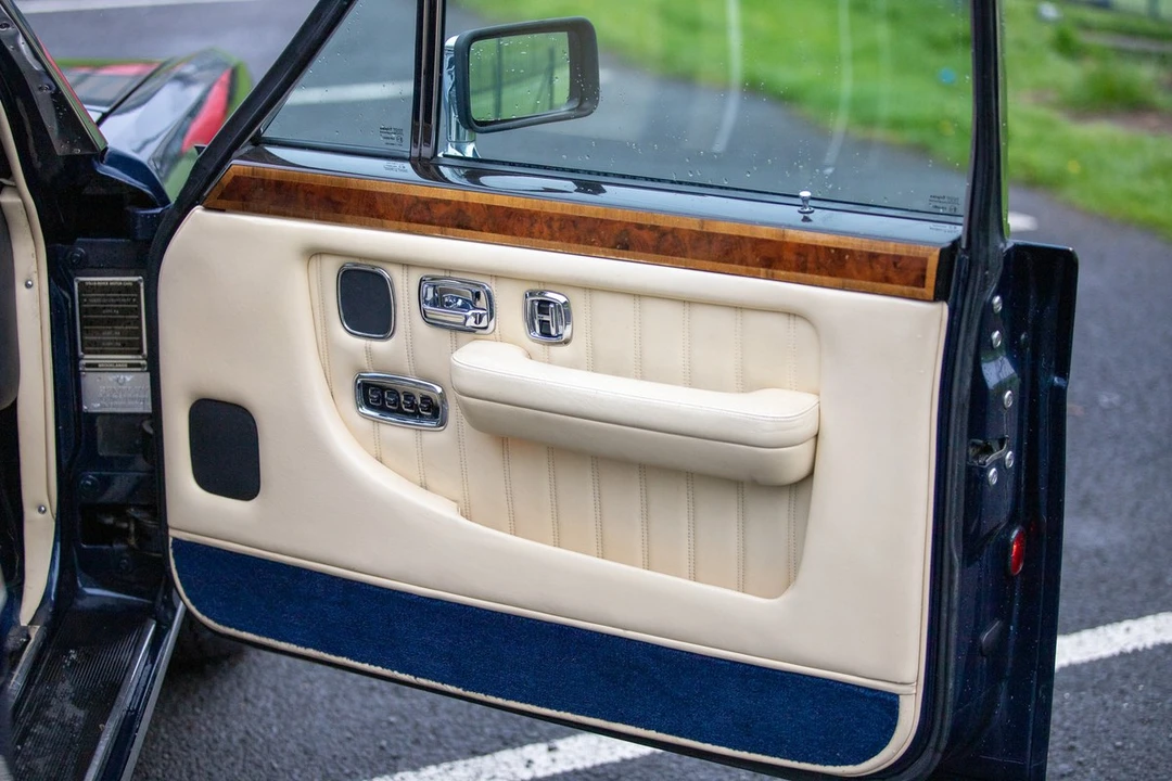 1994 Bentley Brooklands - Image 23 of 30