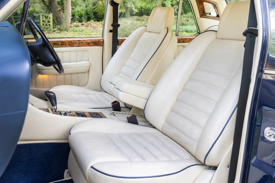 1994 Bentley Brooklands - Image 12 of 30