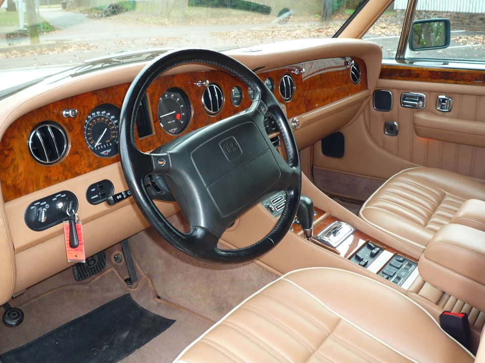 1994 Bentley Brooklands - Image 16 of 31
