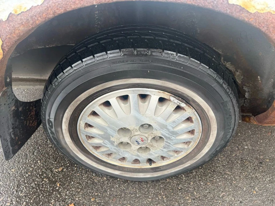 1994 Buick Century - Image 11 of 21