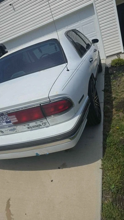 1994 Buick LeSabre - Image 3 of 4
