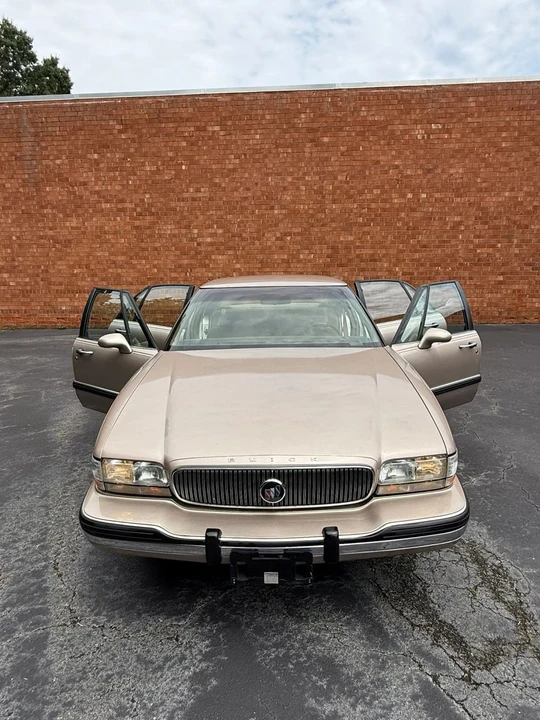 1994 Buick LeSabre - Image 2 of 22