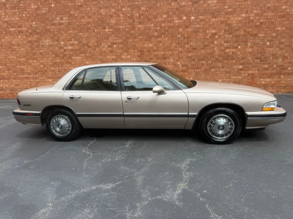 1994 Buick LeSabre - Image 8 of 22