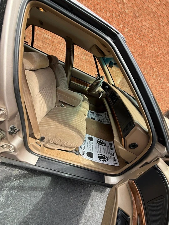 1994 Buick LeSabre - Image 10 of 22