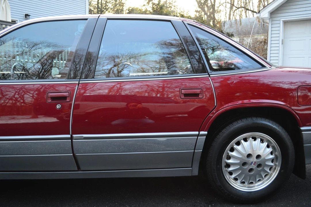 1994 Buick Regal - Image 15 of 31