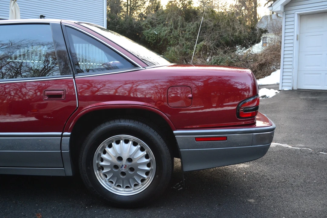 1994 Buick Regal - Image 16 of 31