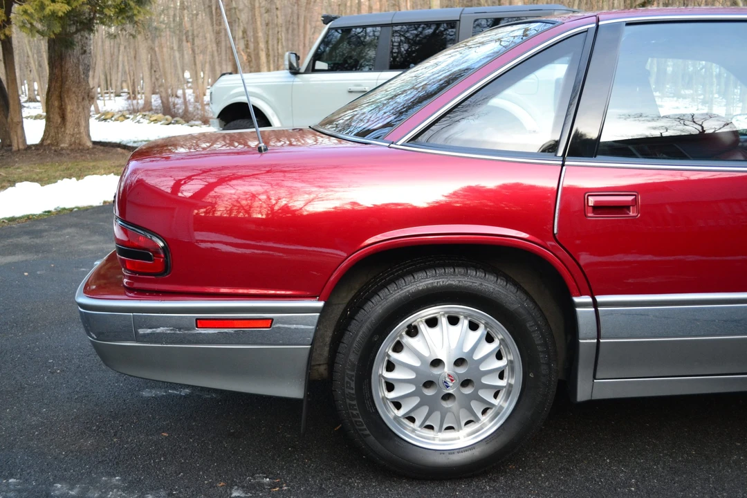 1994 Buick Regal - Image 26 of 31