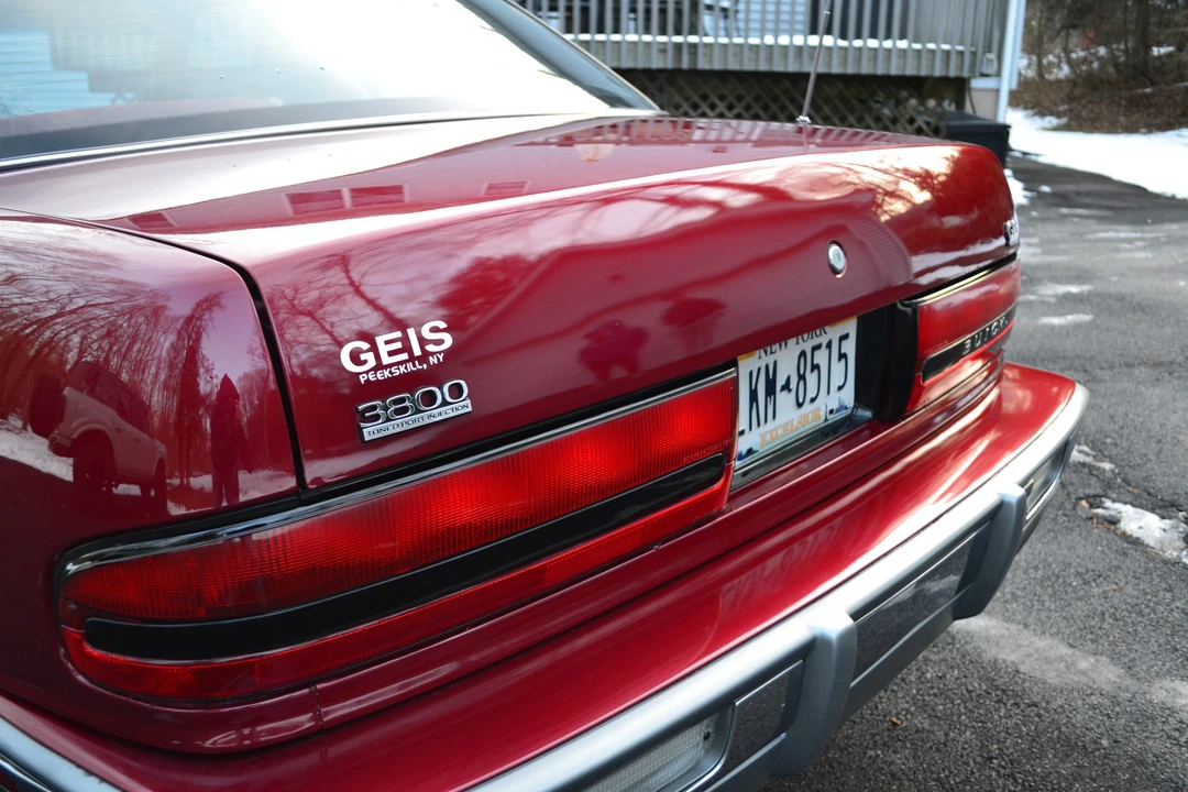 1994 Buick Regal - Image 21 of 31