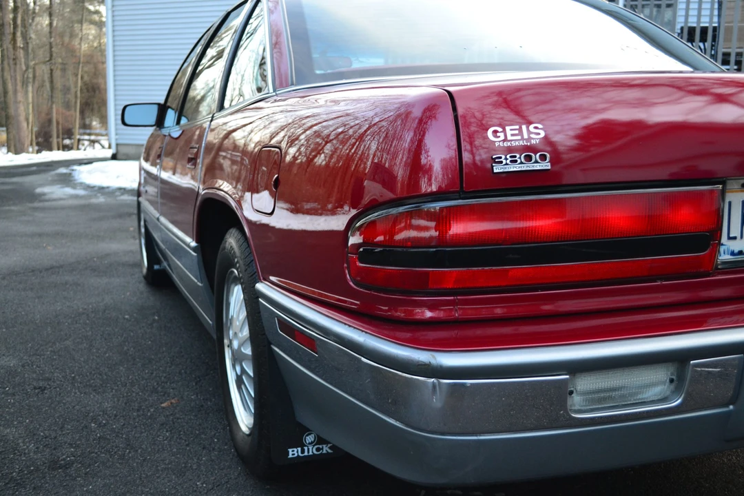 1994 Buick Regal - Image 22 of 31