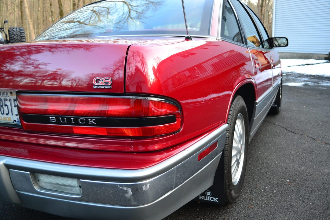 1994 Buick Regal - Image 23 of 31