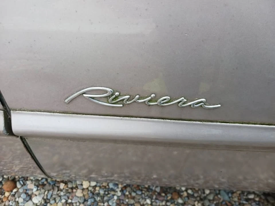 1994 Buick Riviera - Image 6 of 7