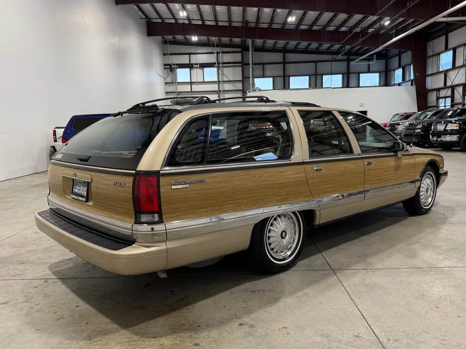 1994 Buick Roadmaster - Image 8 of 18