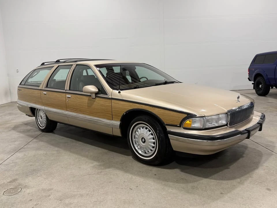 1994 Buick Roadmaster - Image 5 of 18