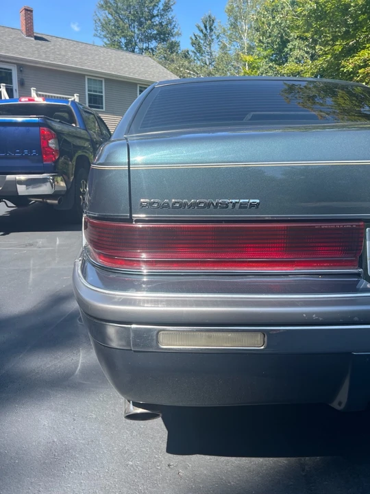 1994 Buick Roadmaster - Image 4 of 21