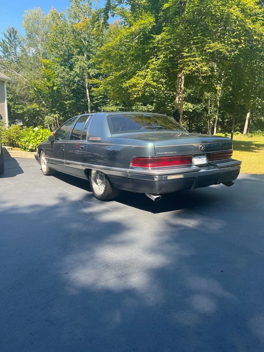 1994 Buick Roadmaster - Image 3 of 21