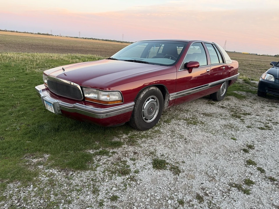 1994 Buick Roadmaster - Image 3 of 12
