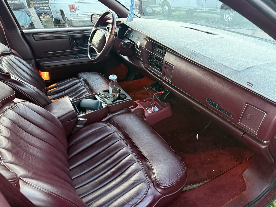 1994 Buick Roadmaster - Image 6 of 12