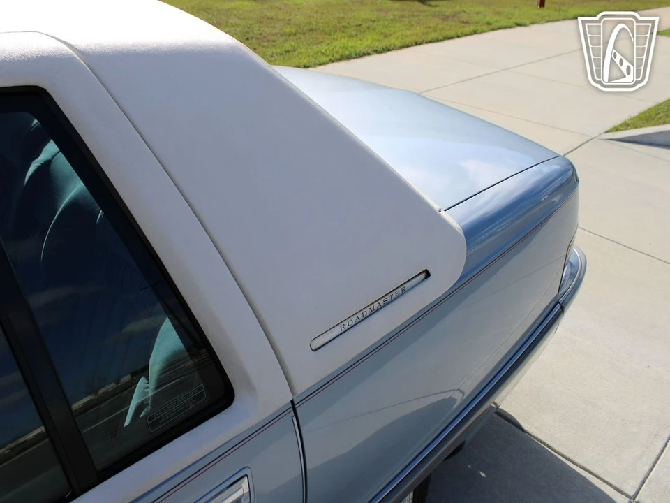 1994 Buick Roadmaster - Image 4 of 12