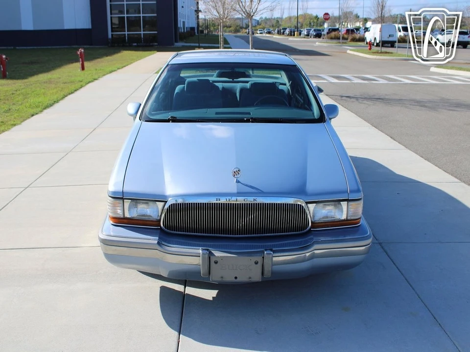 1994 Buick Roadmaster - Image 3 of 12
