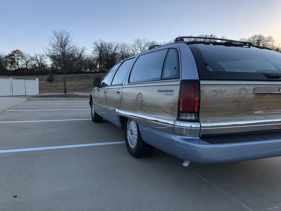 1994 Buick Roadmaster - Image 13 of 31
