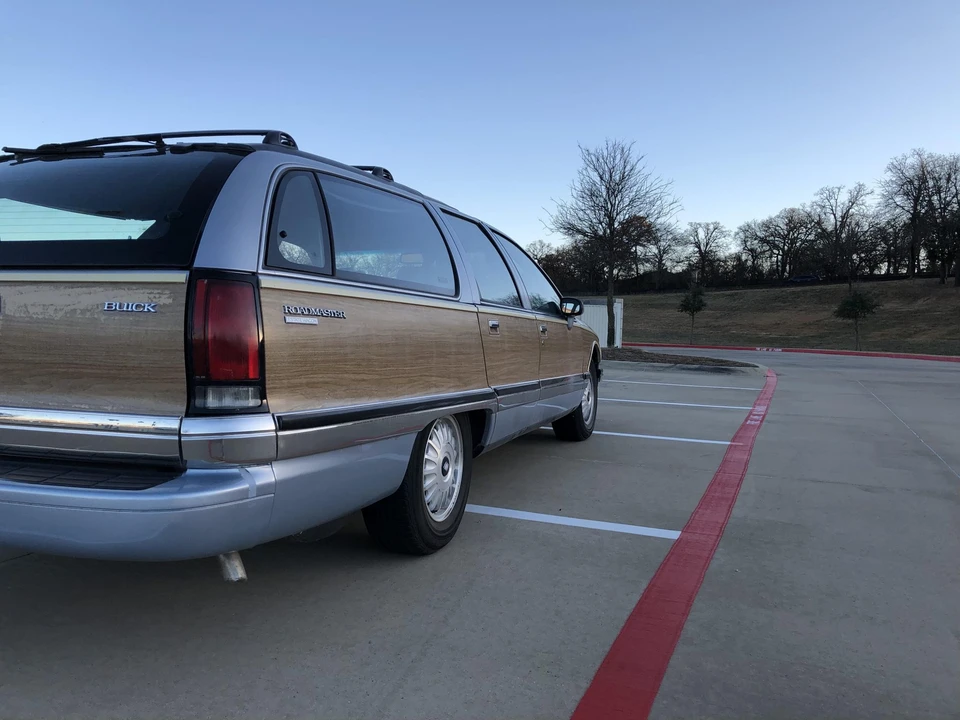 1994 Buick Roadmaster - Image 9 of 31