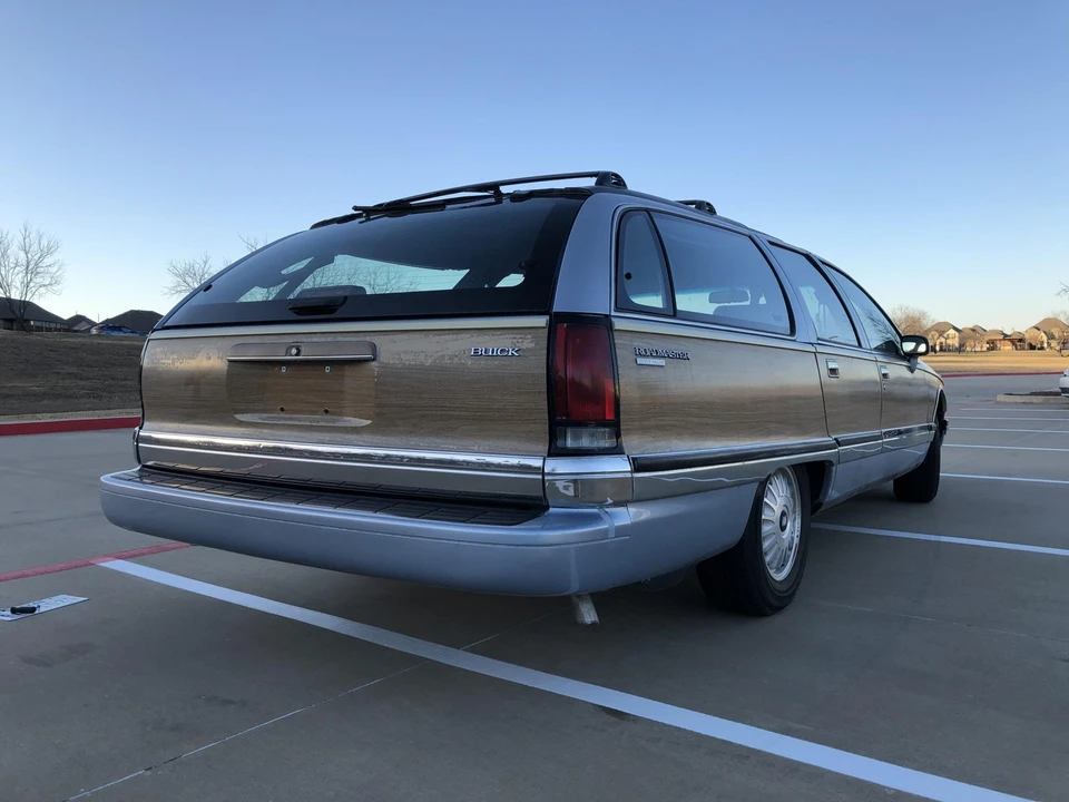 1994 Buick Roadmaster - Image 7 of 31
