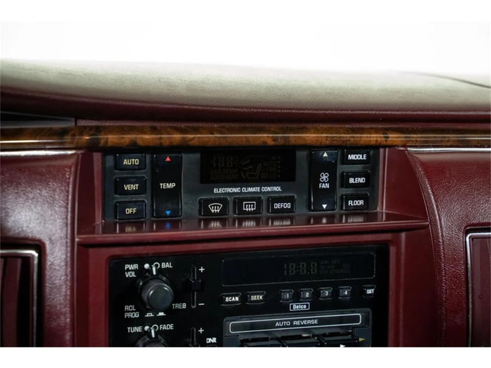 1994 Buick Roadmaster - Image 29 of 31