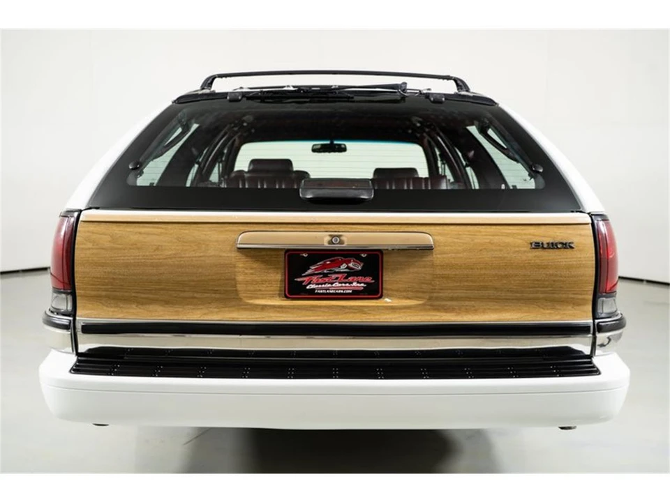 1994 Buick Roadmaster - Image 8 of 31