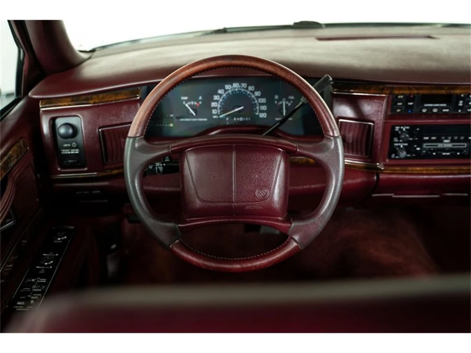 1994 Buick Roadmaster - Image 23 of 31