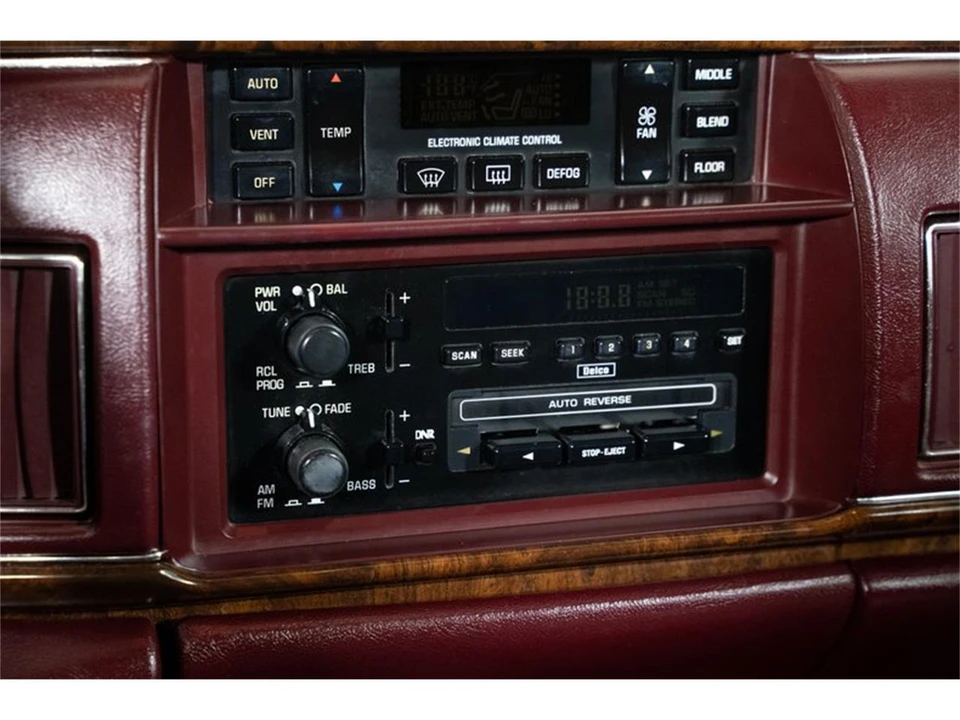 1994 Buick Roadmaster - Image 30 of 31