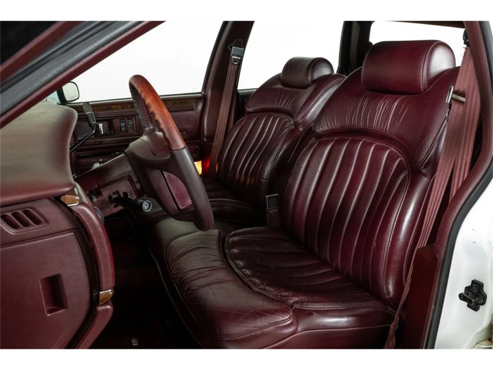 1994 Buick Roadmaster - Image 18 of 31