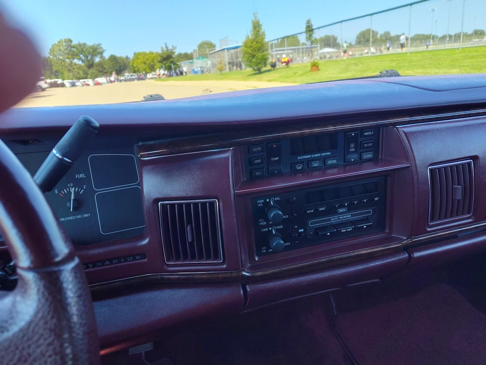 1994 Buick Roadmaster - Image 31 of 31