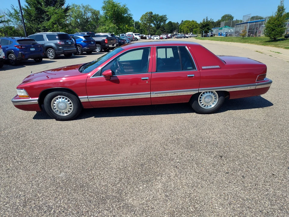 1994 Buick Roadmaster - Image 8 of 31