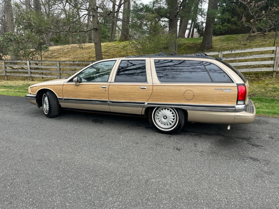 1994 Buick Roadmaster - Image 5 of 23