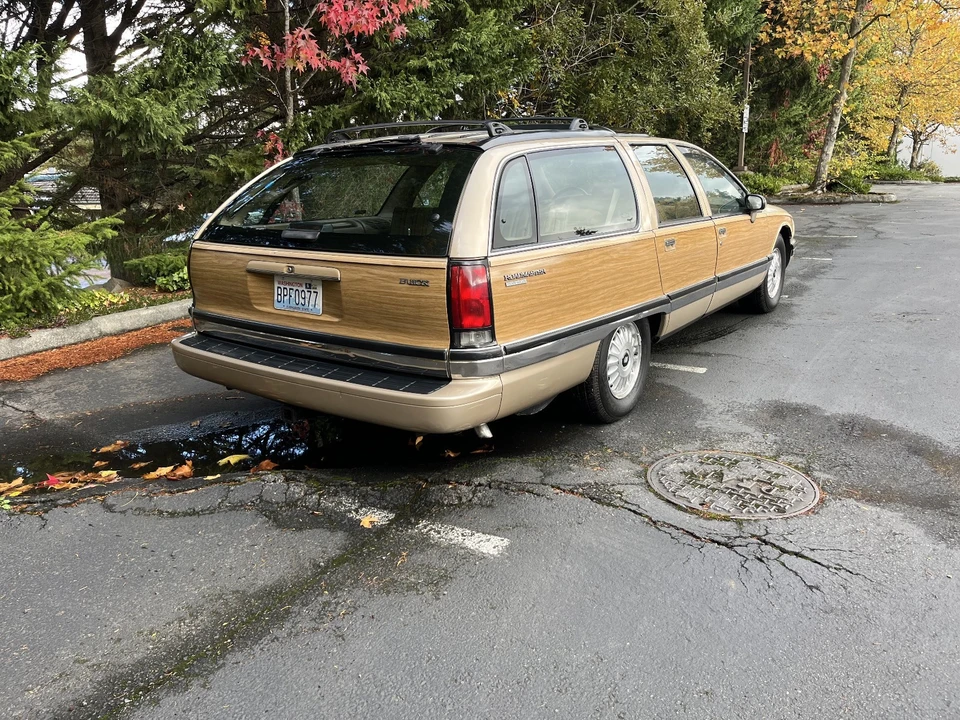 1994 Buick Roadmaster - Image 3 of 21