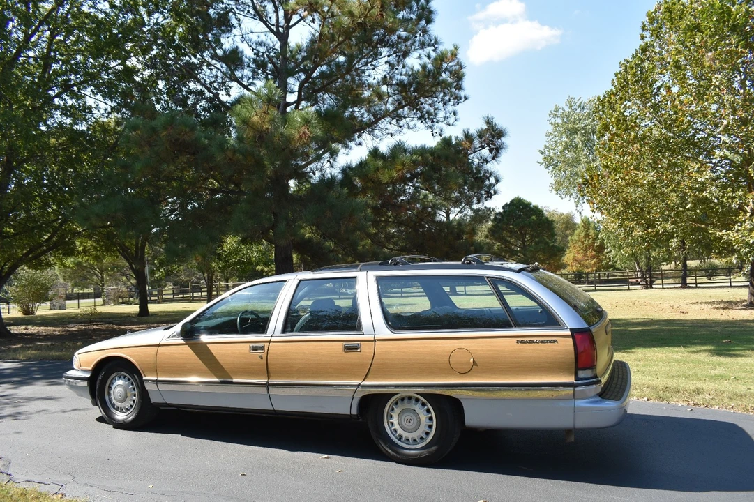 1994 Buick Roadmaster - Image 5 of 21