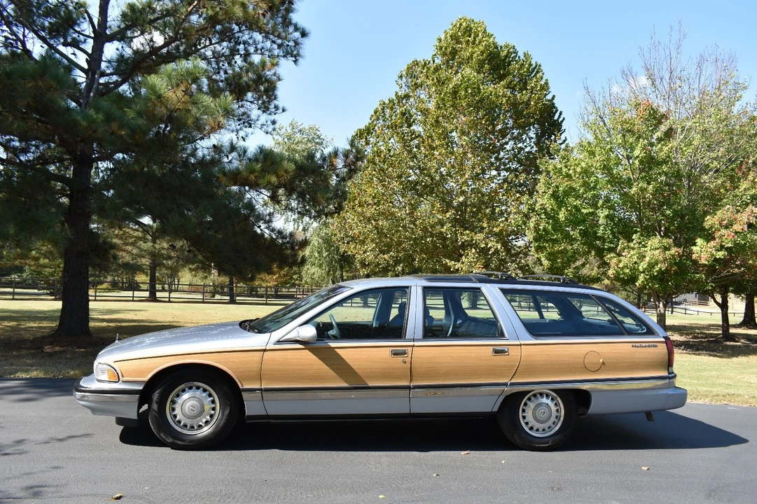 1994 Buick Roadmaster - Image 3 of 21