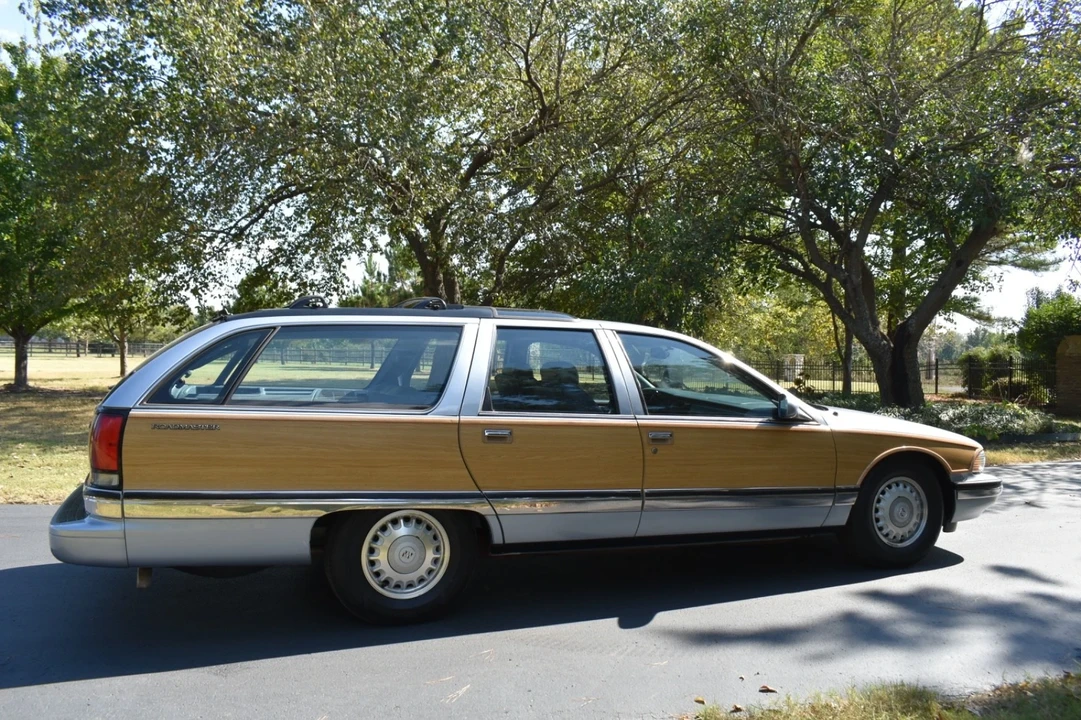 1994 Buick Roadmaster - Image 4 of 21