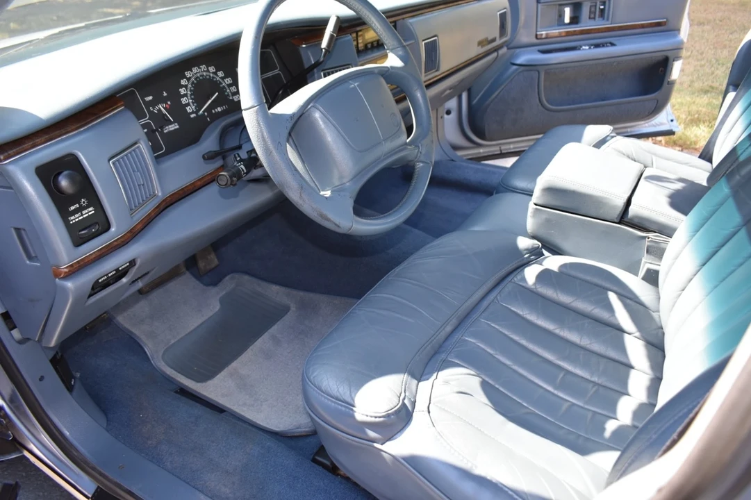 1994 Buick Roadmaster - Image 8 of 21