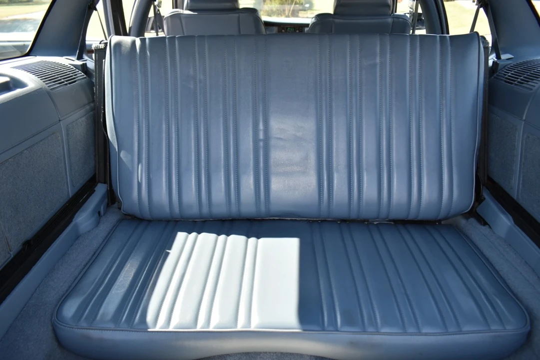 1994 Buick Roadmaster - Image 10 of 21