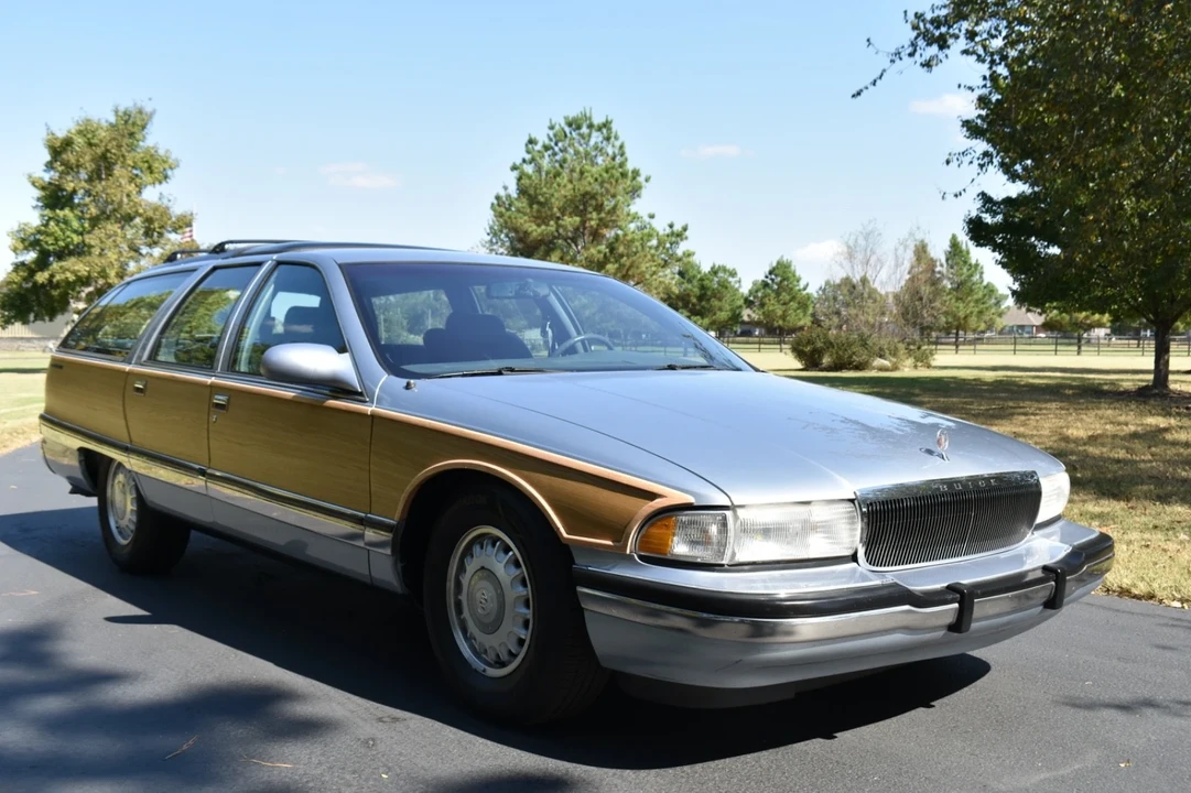 1994 Buick Roadmaster - Image 7 of 21