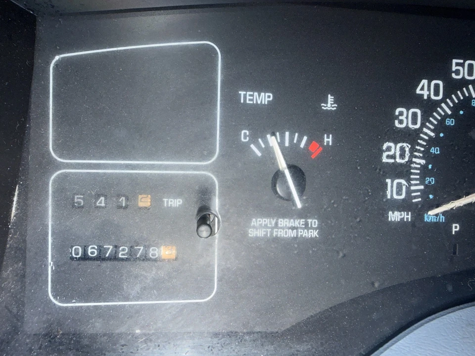 1994 Buick Roadmaster - Image 14 of 21